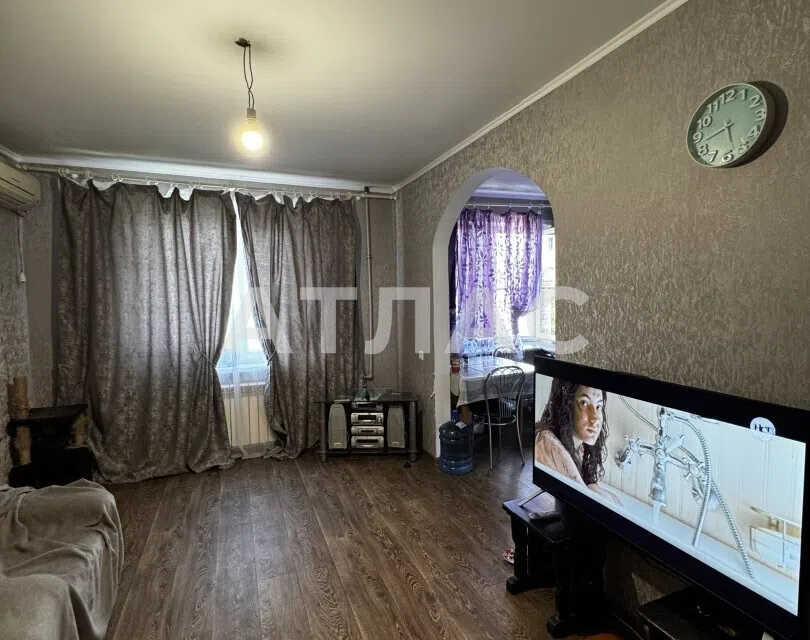 Продаётся 3-комнатная квартира, 60.4 м²