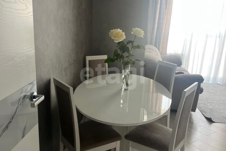 Продаётся 3-комнатная квартира, 70 м²