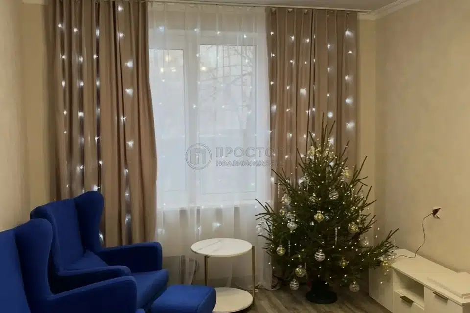 Продаётся 4-комнатная квартира, 62.2 м²