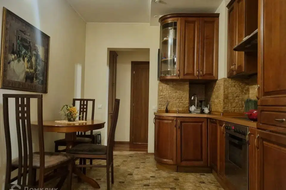 Продаётся 2-комнатная квартира, 68 м²