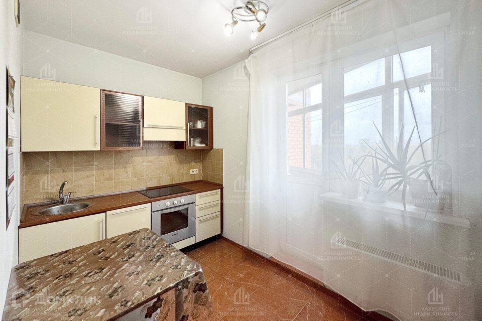 Продаётся 2-комнатная квартира, 59.3 м²