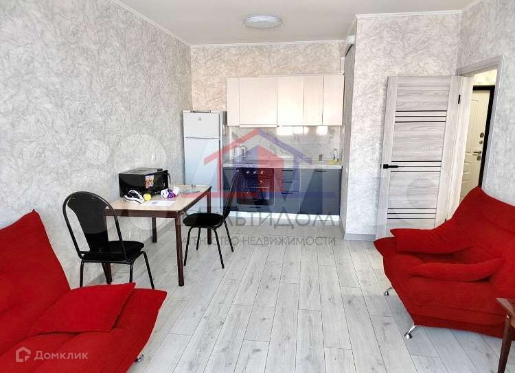 Сдаётся 1-комнатная квартира, 42 м²