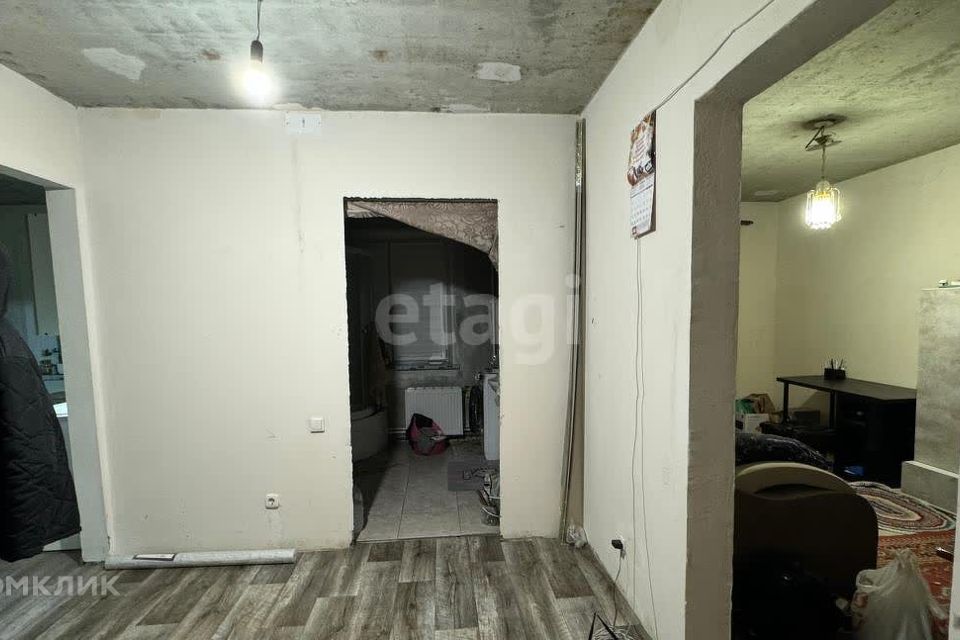 Продаётся 1-комнатная квартира, 41.8 м²