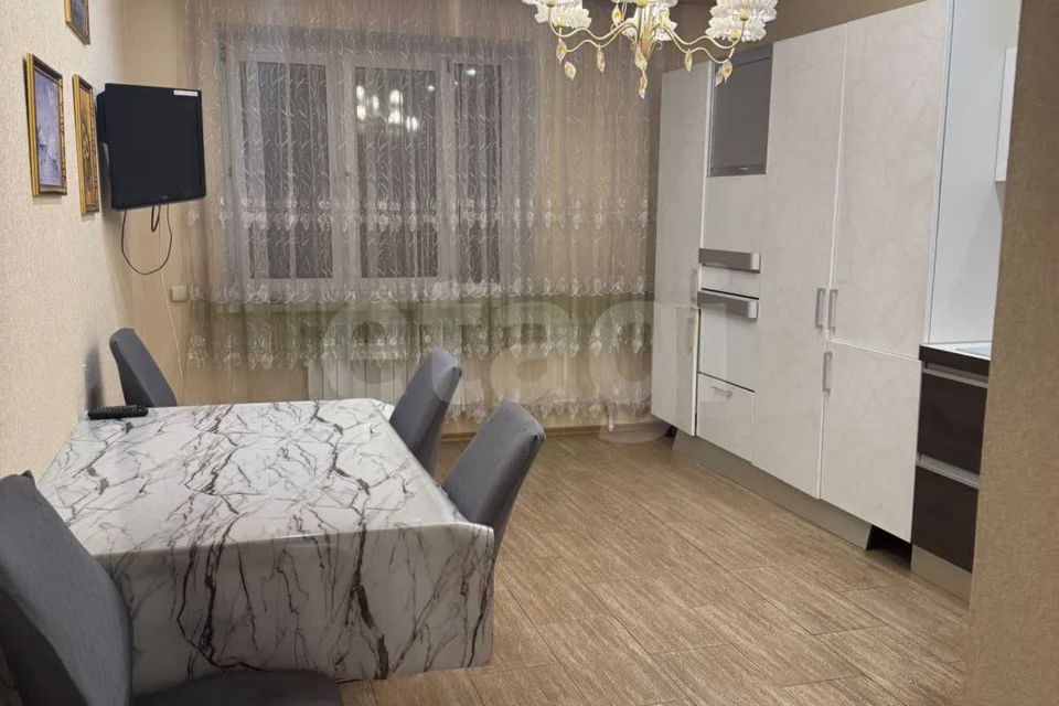Продаётся 2-комнатная квартира, 81.4 м²