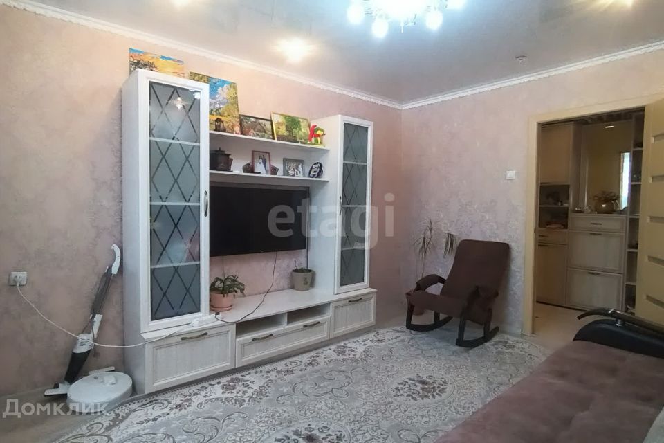 Продаётся 2-комнатная квартира, 45.8 м²