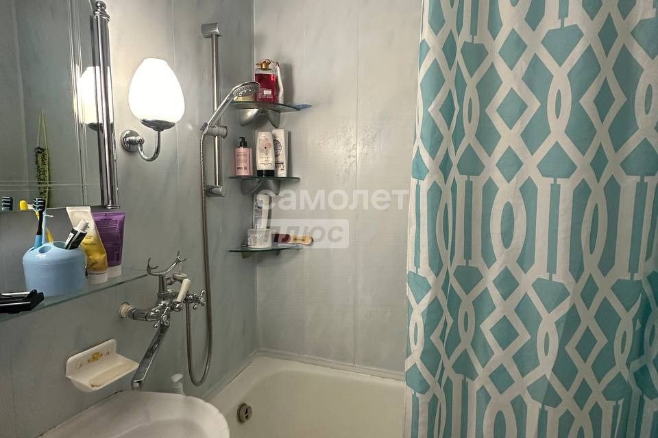 Продаётся 2-комнатная квартира, 50.6 м²