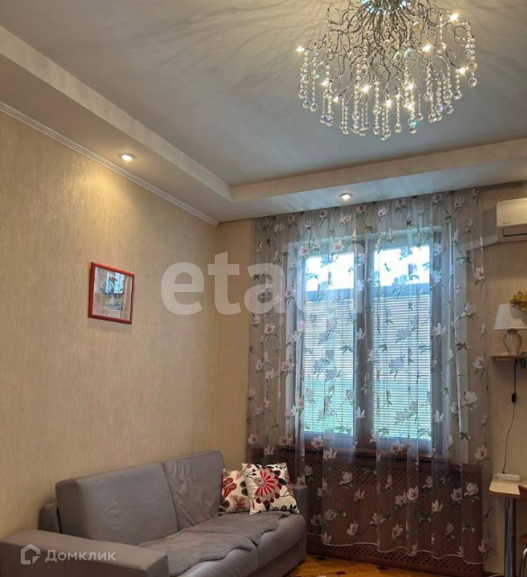 Продаётся 3-комнатная квартира, 111 м²