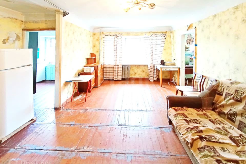 Продаётся 3-комнатная квартира, 42.2 м²