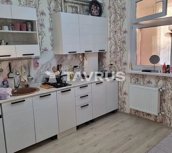 Продаётся 1-комнатная квартира, 40.7 м²