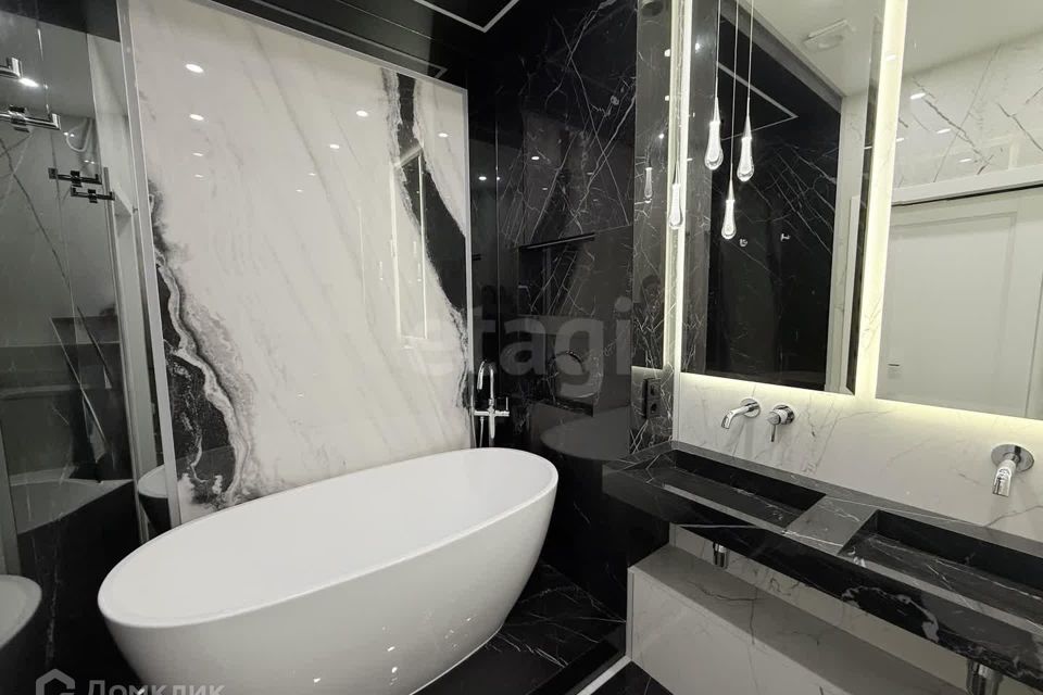 Продаётся 3-комнатная квартира, 95.6 м²