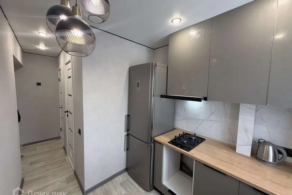 Продаётся 3-комнатная квартира, 52.8 м²