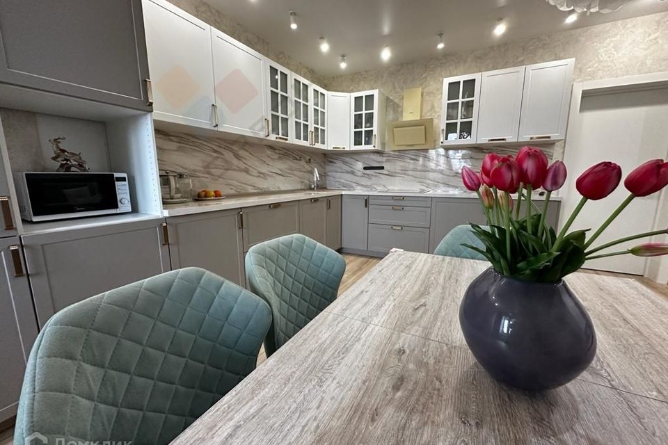 Продаётся 3-комнатная квартира, 77.7 м²