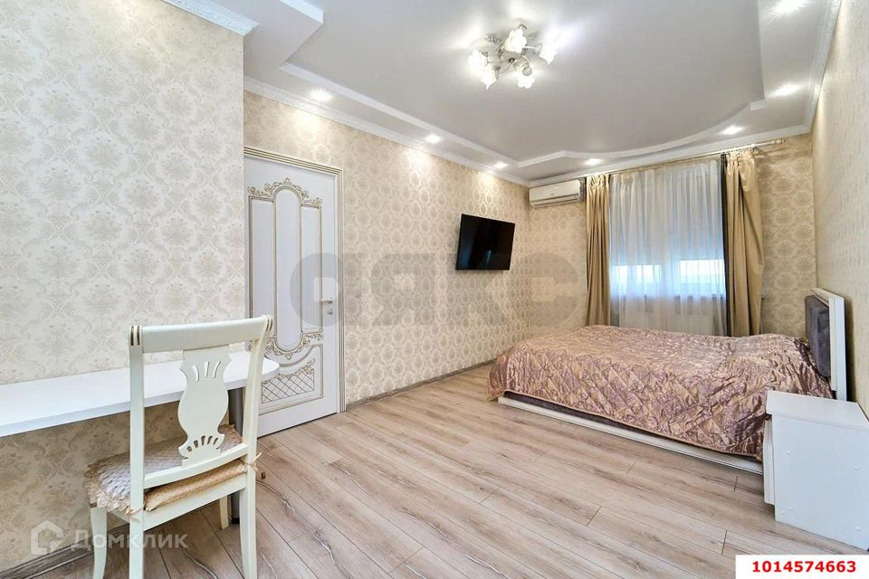 Продаётся 1-комнатная квартира, 41 м²