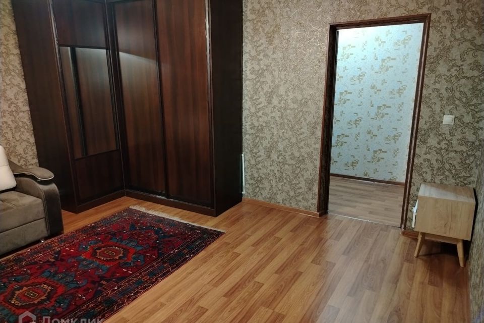 Продаётся 1-комнатная квартира, 49 м²