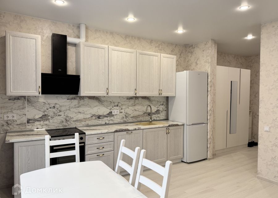 Сдаётся 2-комнатная квартира, 52.3 м²