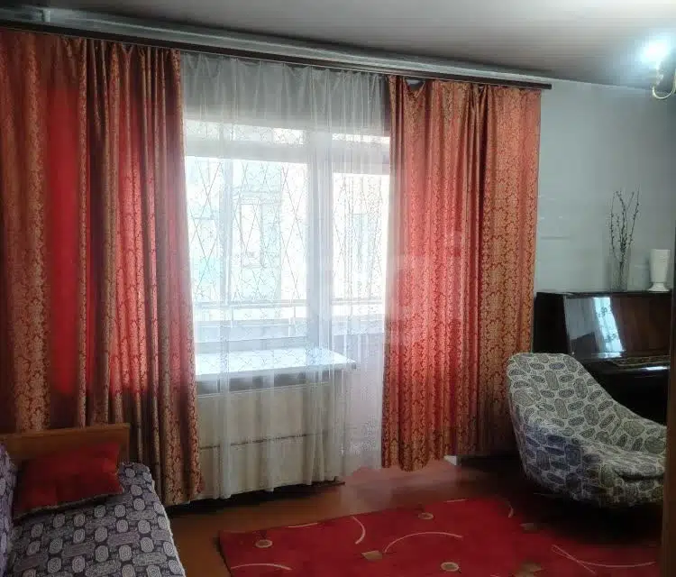 Продаётся 4-комнатная квартира, 71.8 м²