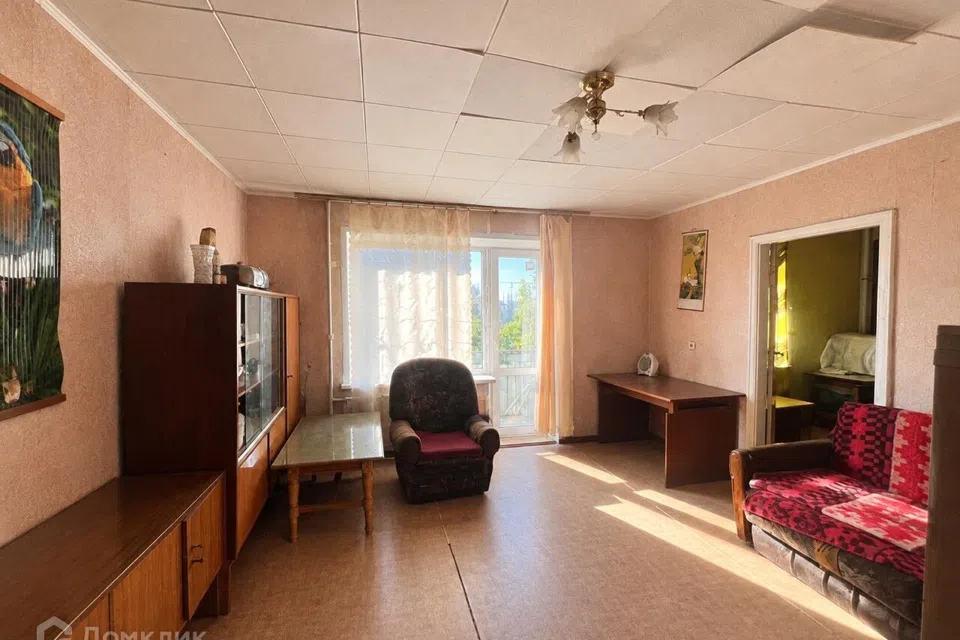 Продаётся 3-комнатная квартира, 54.82 м²
