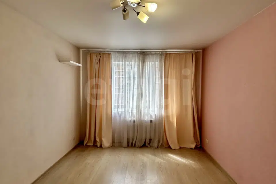 Продаётся 2-комнатная квартира, 57 м²