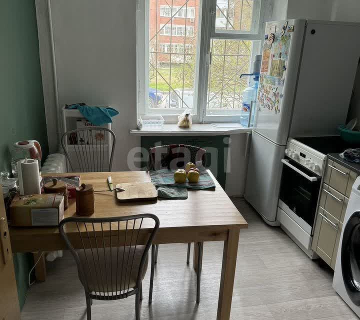 Продаётся 4-комнатная квартира, 62 м²
