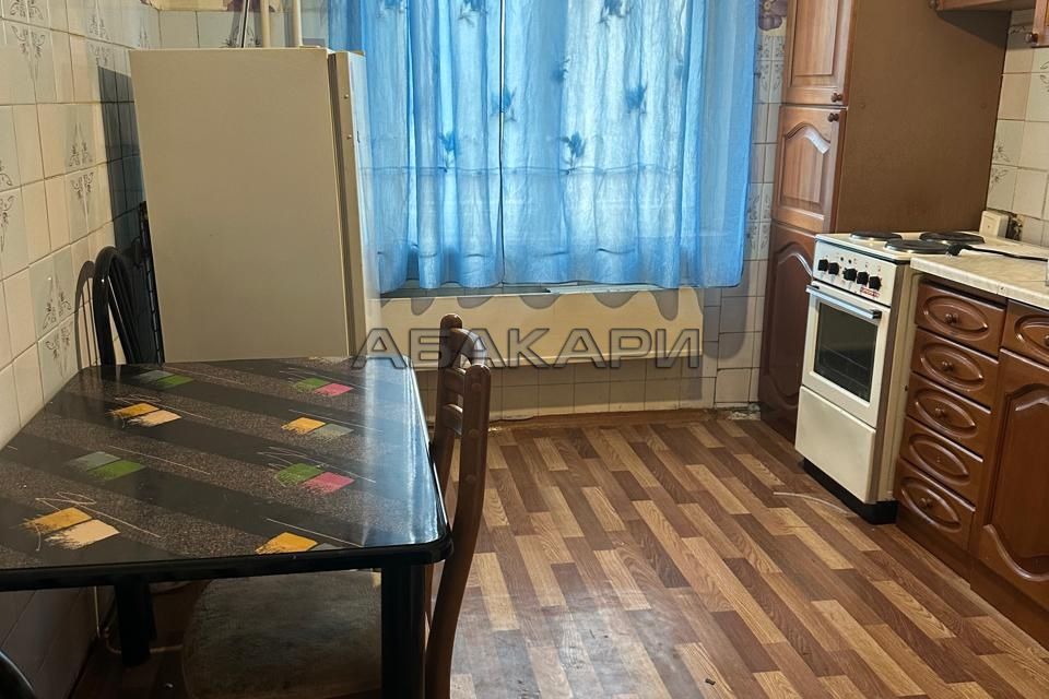 Сдаётся 2-комнатная квартира, 56 м²