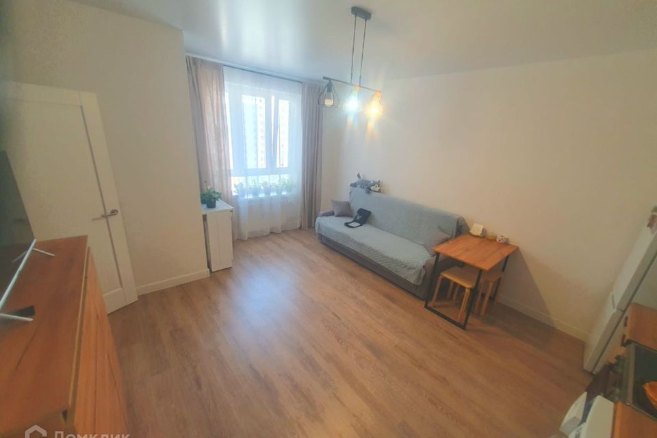 Продаётся 1-комнатная квартира, 43 м²