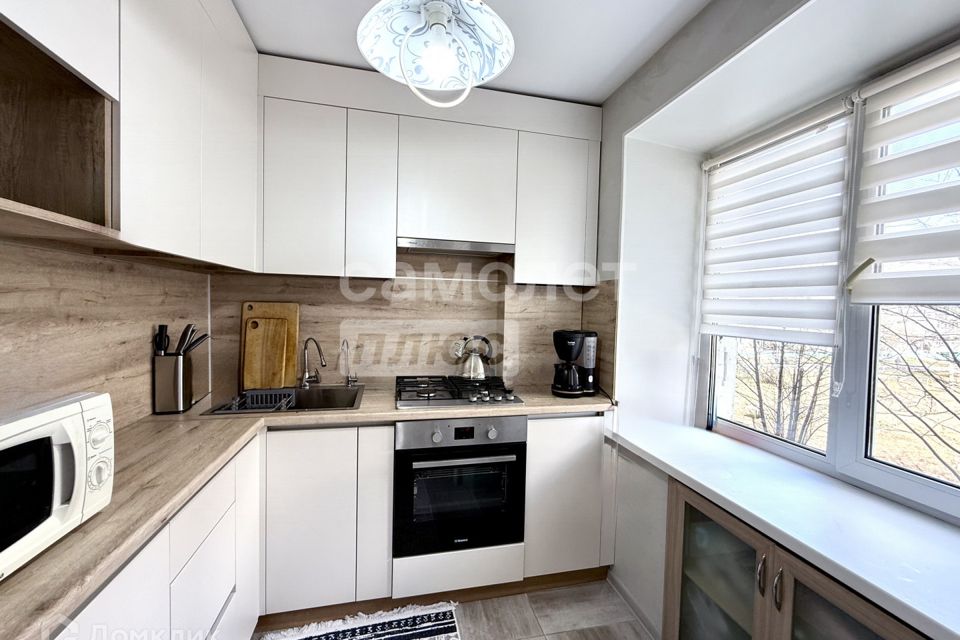 Продаётся 3-комнатная квартира, 50.6 м²
