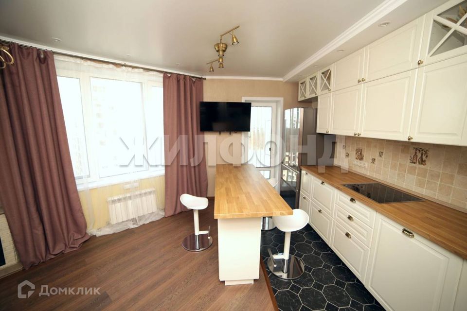 Продаётся 3-комнатная квартира, 65 м²