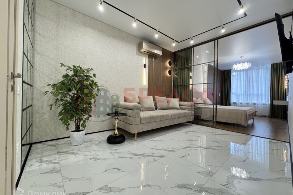 Продаётся 1-комнатная квартира, 38 м²