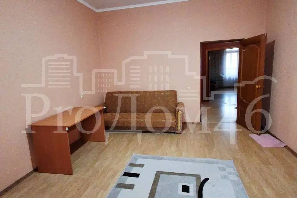 Сдаётся 3-комнатная квартира, 91 м²