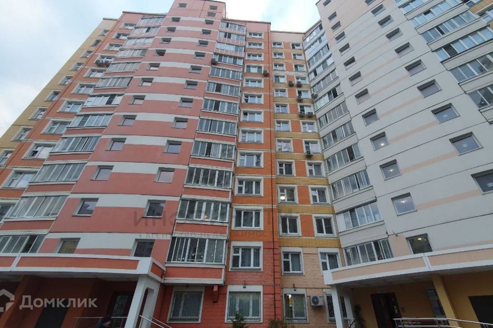 Продаётся 2-комнатная квартира, 59.8 м²