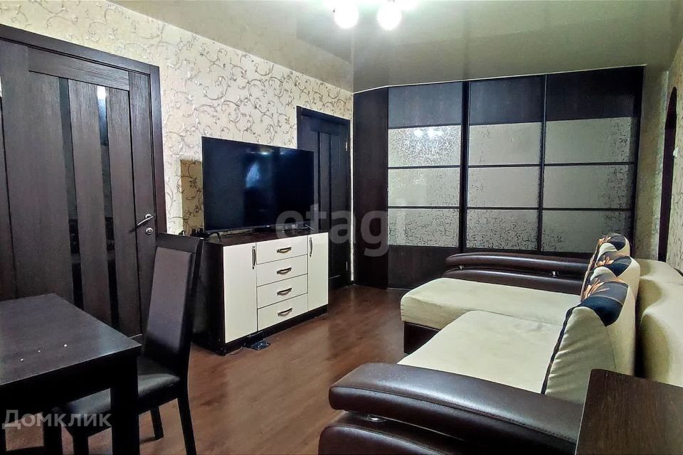 Продаётся 3-комнатная квартира, 47.6 м²