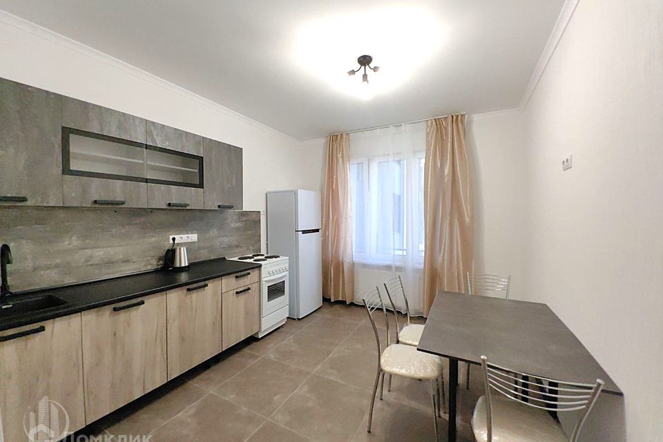 Сдаётся 2-комнатная квартира, 60 м²