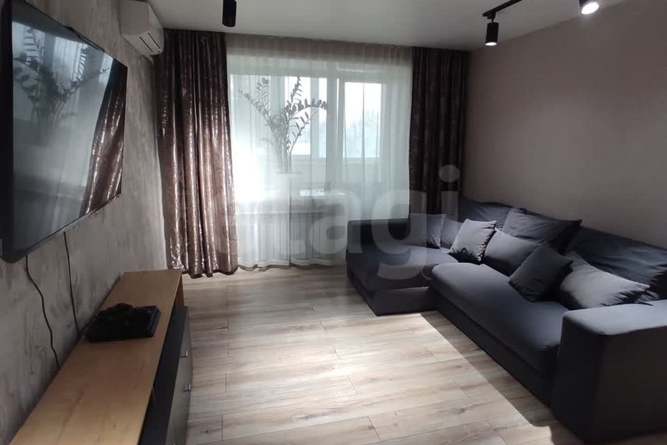 Продаётся 3-комнатная квартира, 56.8 м²