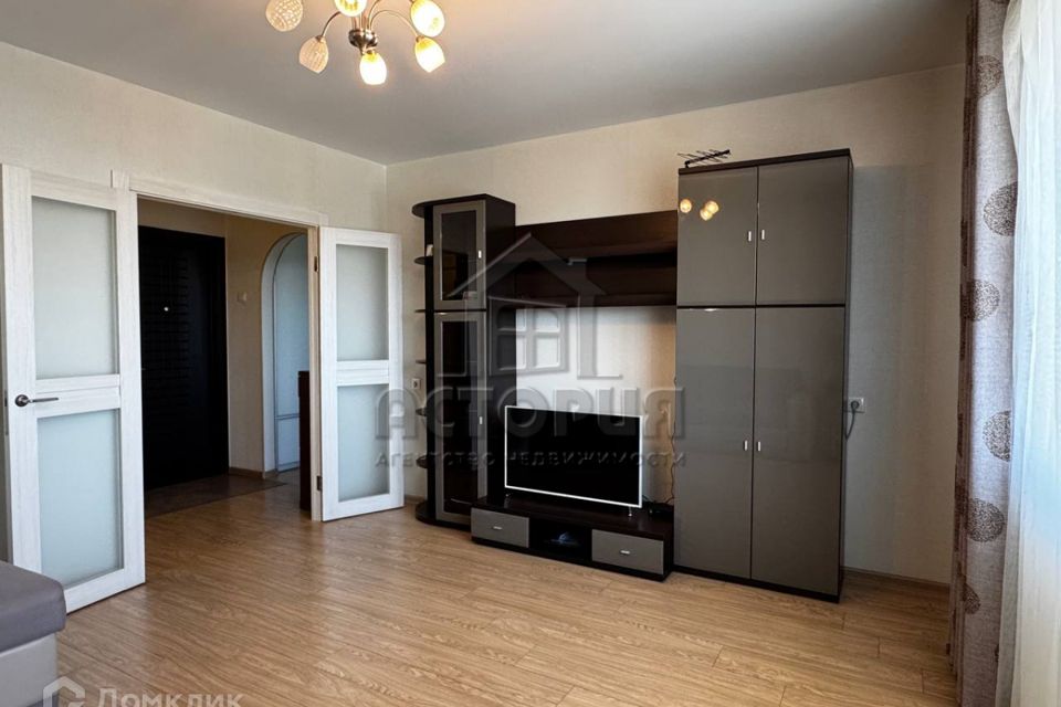 Продаётся 1-комнатная квартира, 40.6 м²