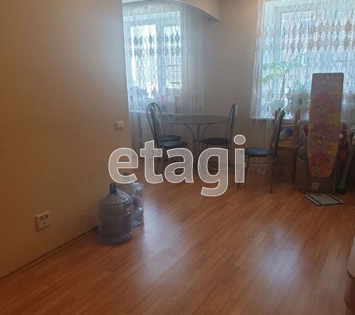 Продаётся 3-комнатная квартира, 59.1 м²