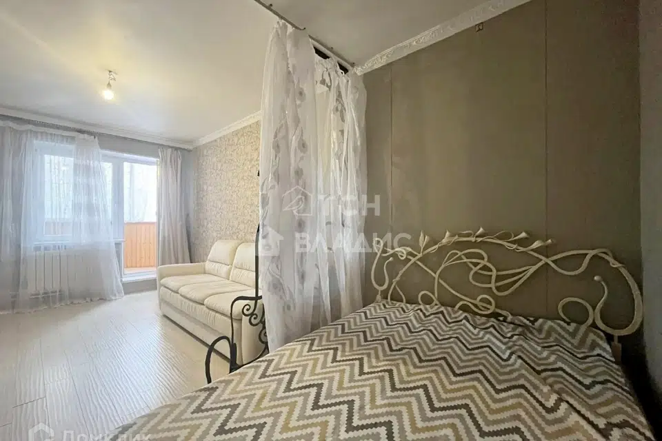 Продаётся 1-комнатная квартира, 37.7 м²