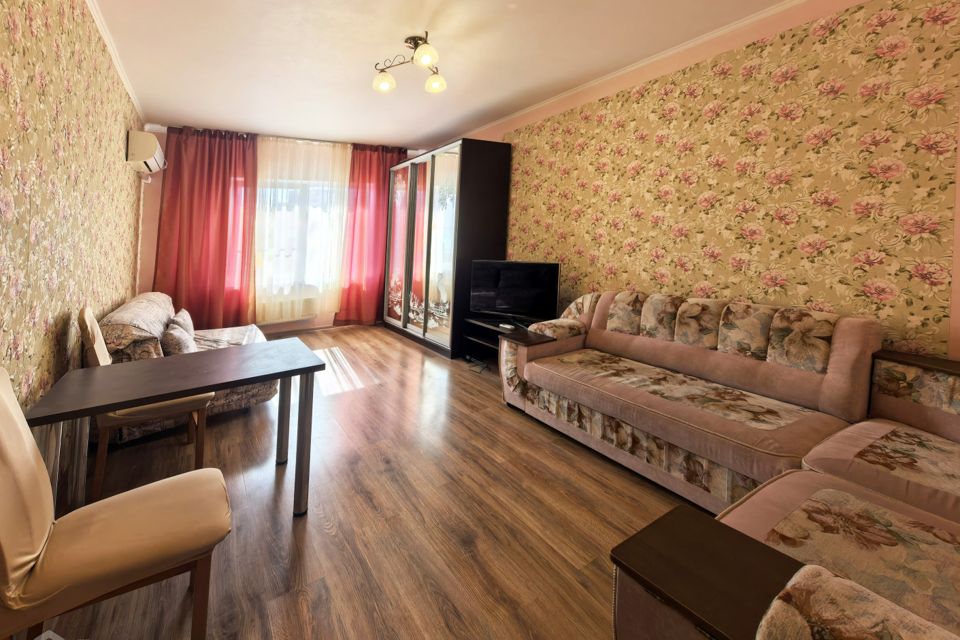Сдаётся 1-комнатная квартира, 39 м²