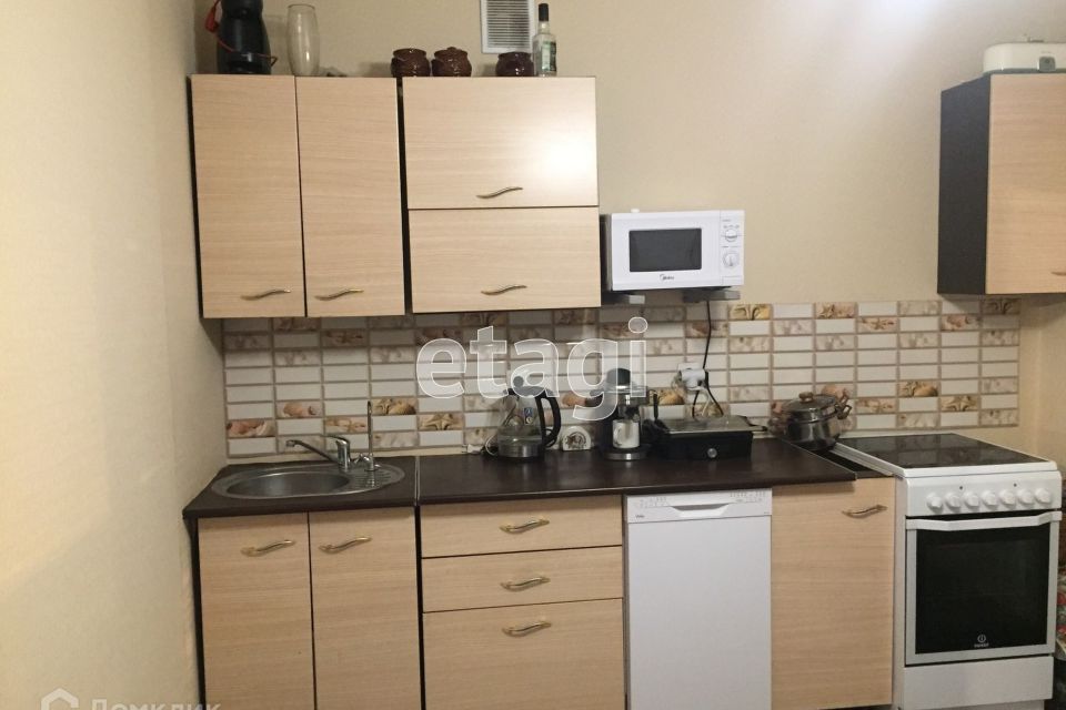 Продаётся 2-комнатная квартира, 66.6 м²
