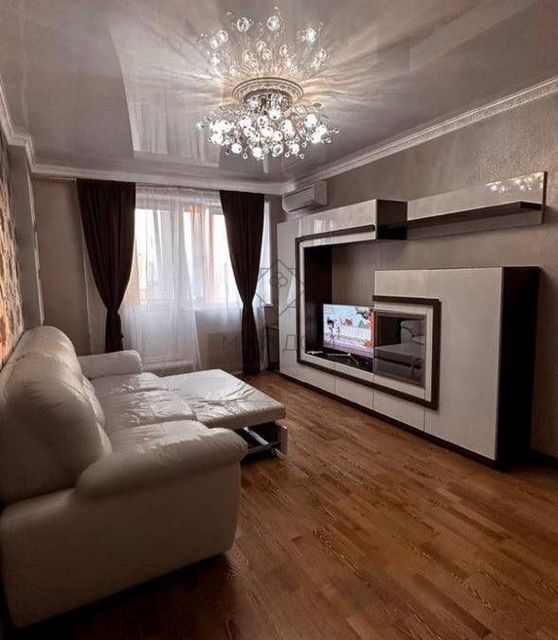 Сдаётся 2-комнатная квартира, 56 м²