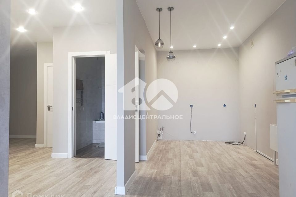 Продаётся 1-комнатная квартира, 56.8 м²