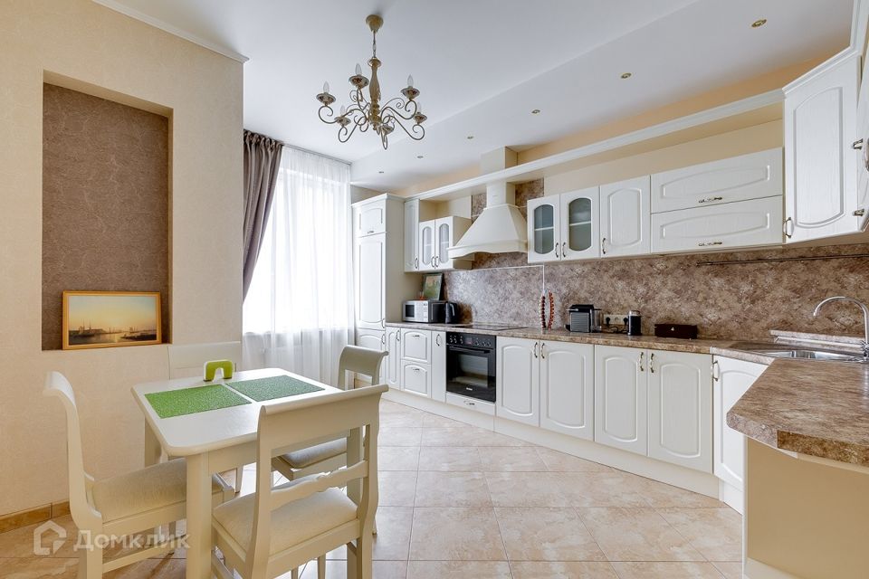 Сдаётся 2-комнатная квартира, 67.2 м²