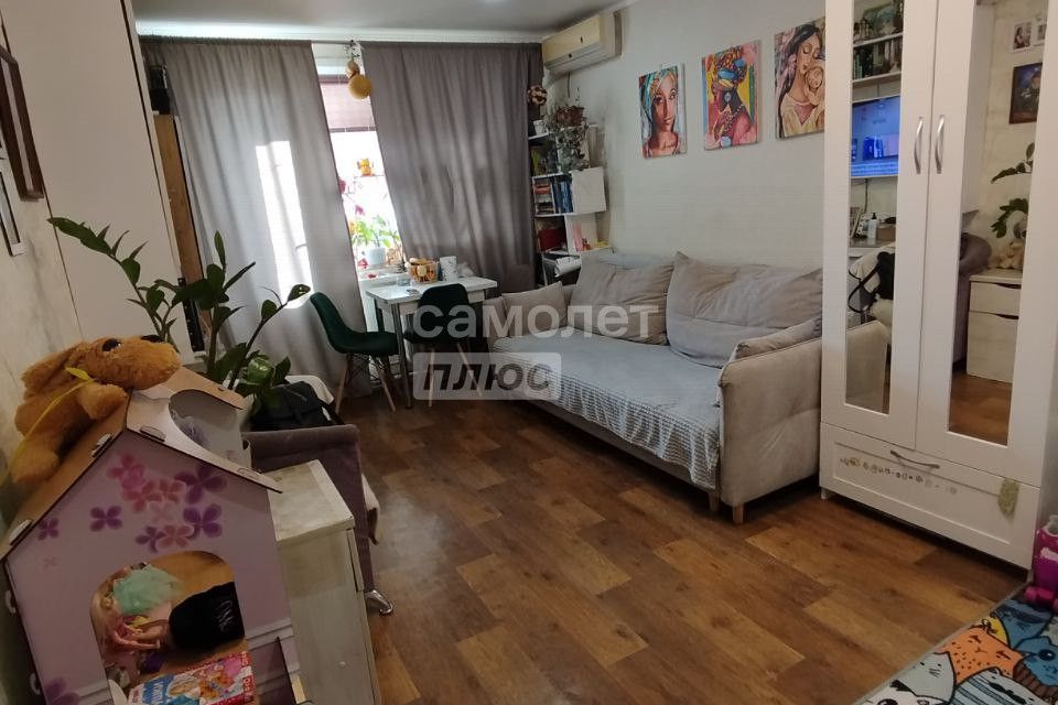 Продаётся 1-комнатная квартира, 32 м²