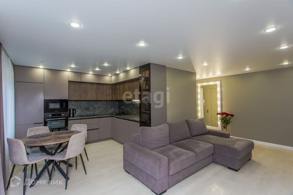 Продаётся 3-комнатная квартира, 67.3 м²