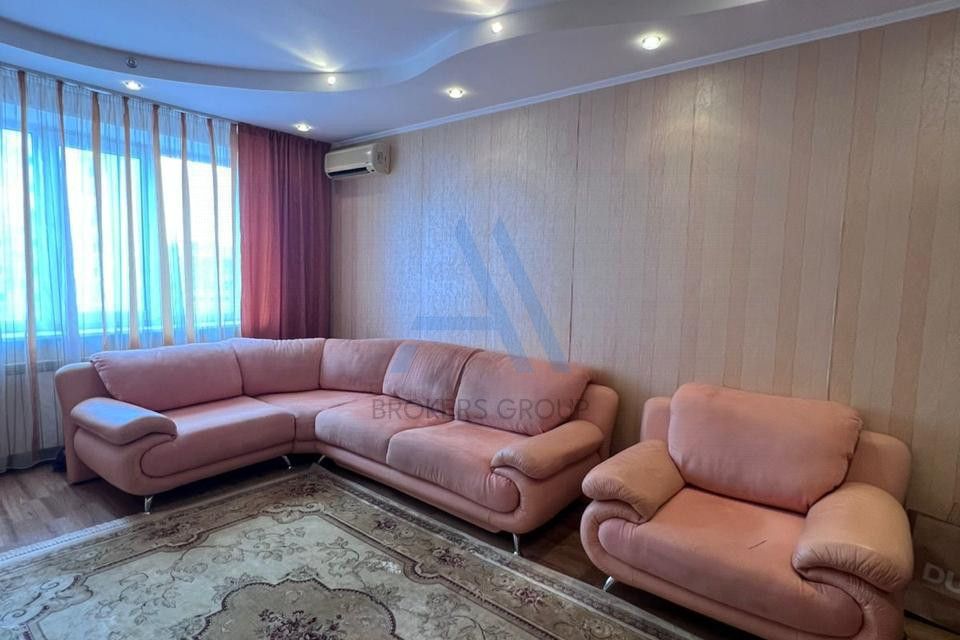 Продаётся 3-комнатная квартира, 65.4 м²