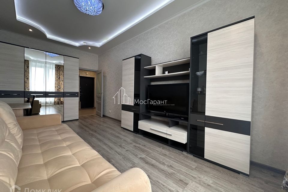 Сдаётся 1-комнатная квартира, 42 м²