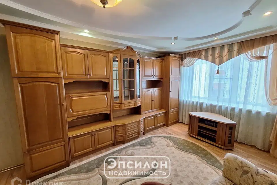 Сдаётся 2-комнатная квартира, 64.5 м²