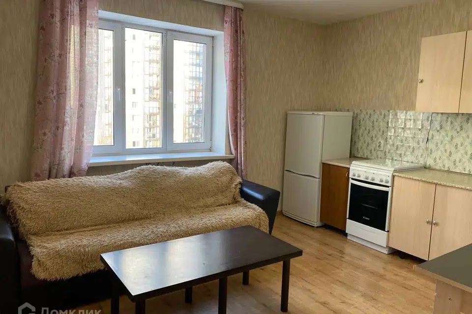Продаётся 1-комнатная квартира, 45.3 м²
