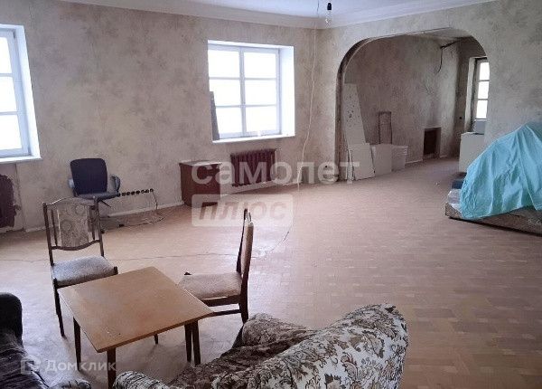 Продаётся 5-комнатная квартира, 190.7 м²
