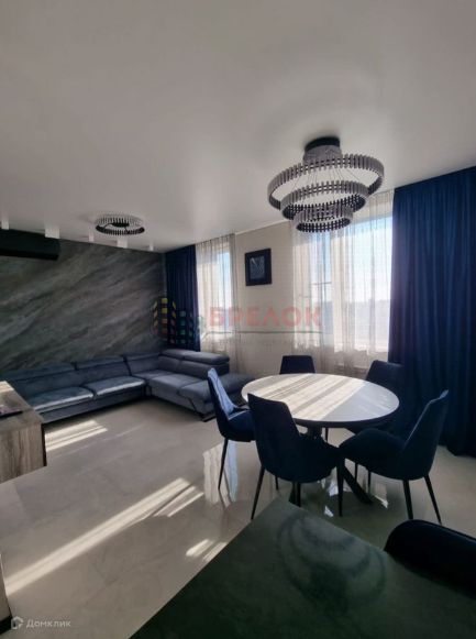 Продаётся 4-комнатная квартира, 102 м²