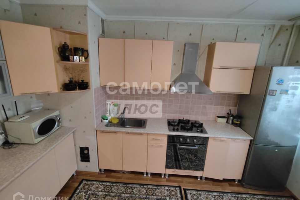 Продаётся 3-комнатная квартира, 61.7 м²